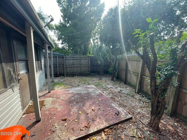Building Photo - 1 Fair Oaks Cir