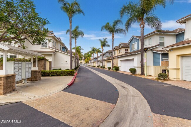 Building Photo - 214 E Port Hueneme Rd