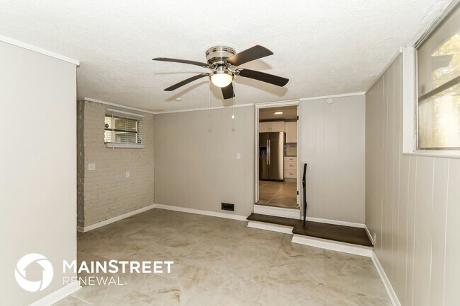 Building Photo - 7515 Eaton Ave