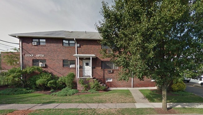 Primary Photo - Lynn Apartments