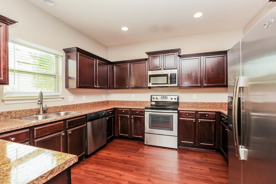 Building Photo - 5236 Nancy Seward Dr