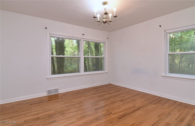 Building Photo - 4025 Ellendale Rd