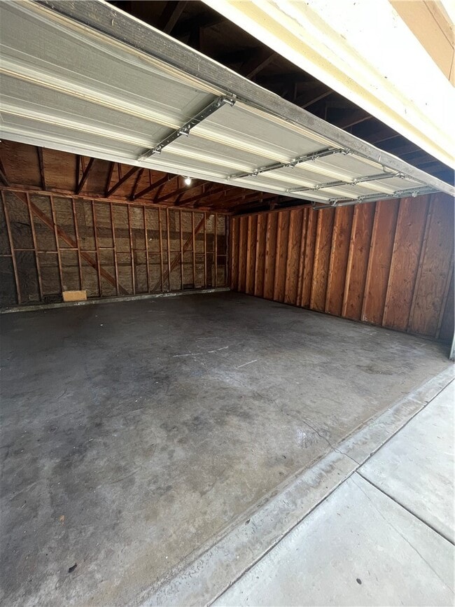 Building Photo - 890 S Hamilton Blvd