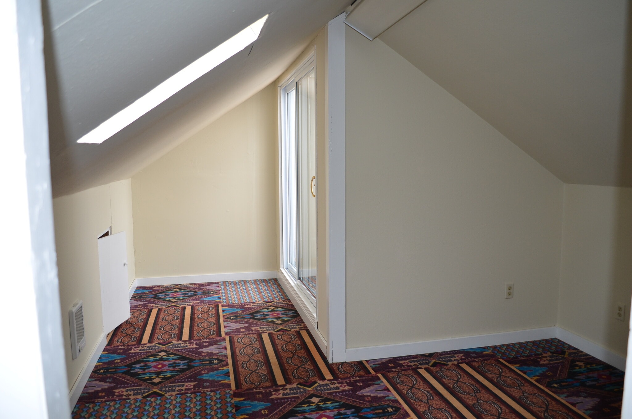 Building Photo - 1202 18th St