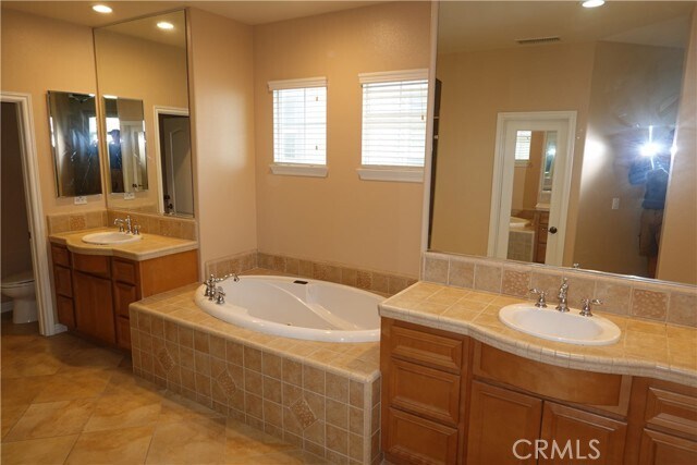 Building Photo - 1840 W Deerfield Rd