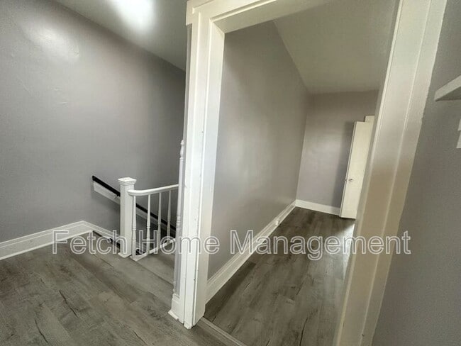 Building Photo - 537 Cumberland St