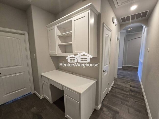 Building Photo - MOVE IN READY - PROSPER TX - 4BEDS 3BATHS