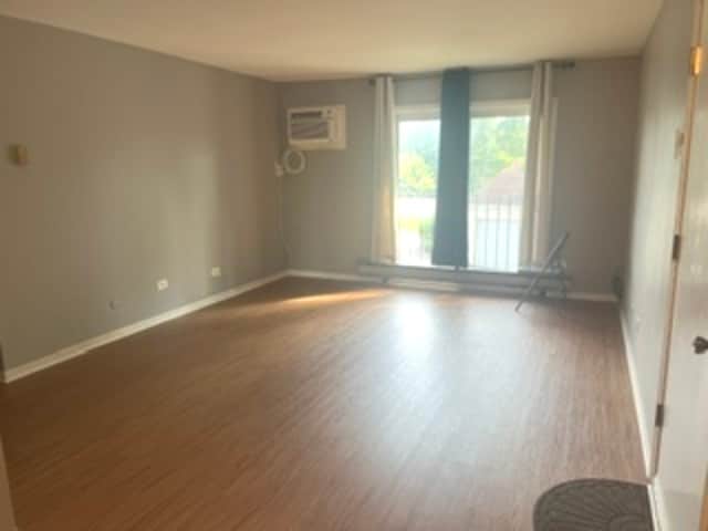 Building Photo - 203 N Waters Edge Dr