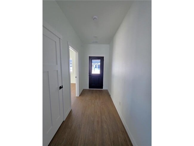 Building Photo - 1227 Wisteria Ln