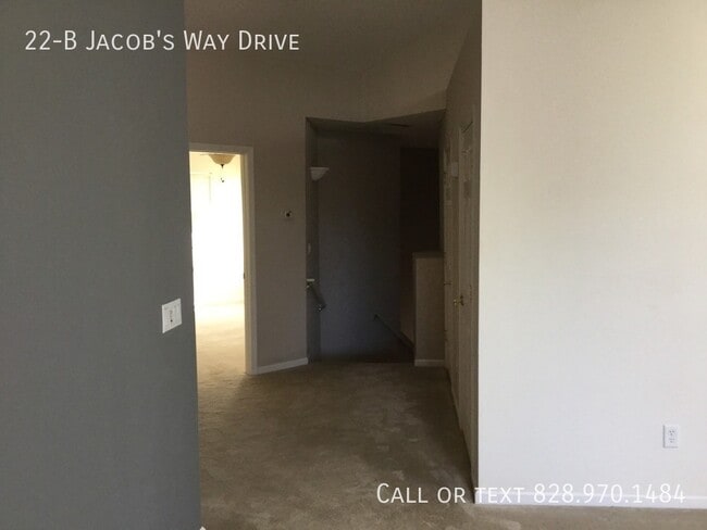Building Photo - 22 Jacobs Way Dr