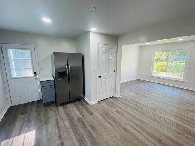 Building Photo - 119 Williamson Dr