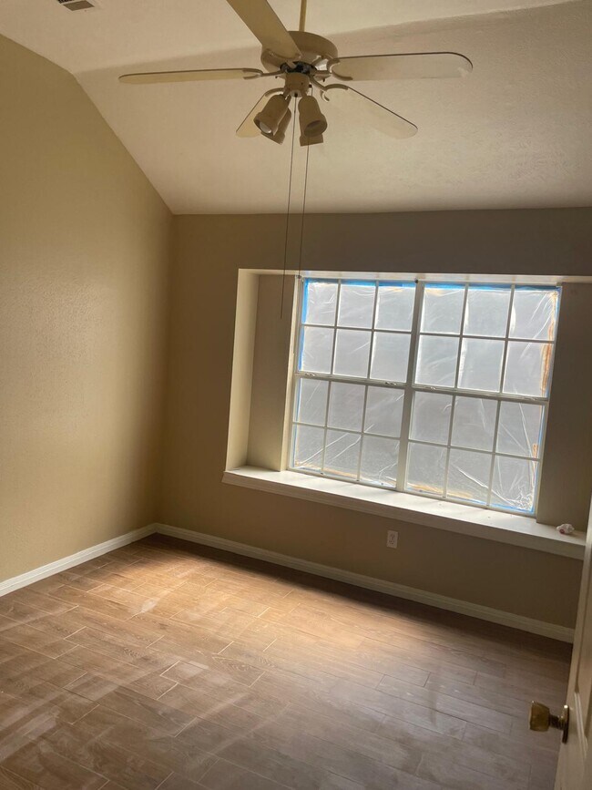 Building Photo - 3645 Innisbrook Dr