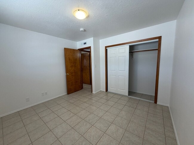 Building Photo - 1307 Rufina Ln