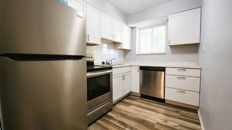 Building Photo - 7874 Big Bend Blvd