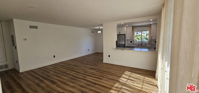 Building Photo - 8668 Gregory Way