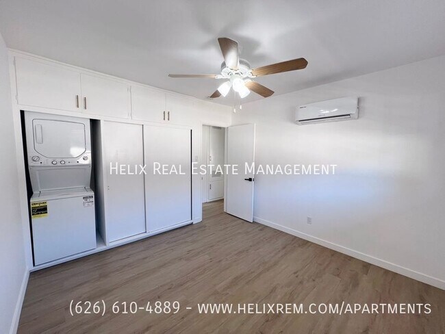 Building Photo - 523 E Live Oak Ave