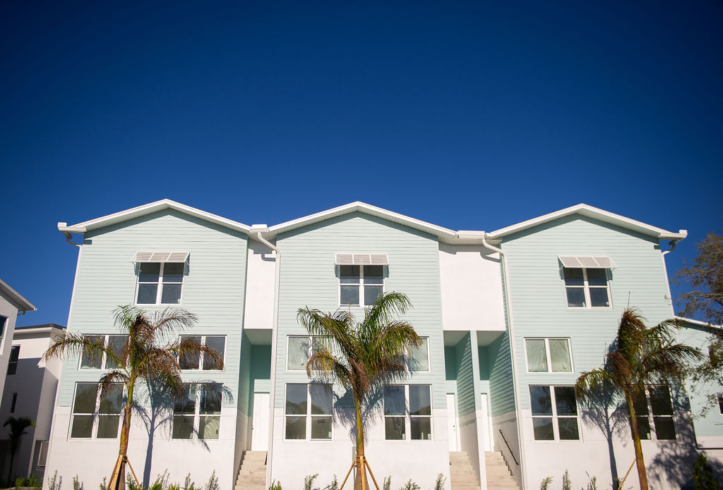 Building Photo - 3820 Pompano Dr SE