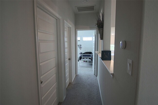 Building Photo - 24727 Tanoureen Dr