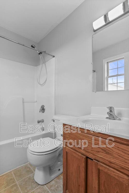 Building Photo - 119 E Rd