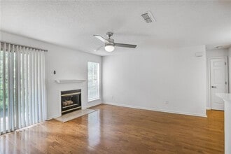 Building Photo - 432 Granville Ct