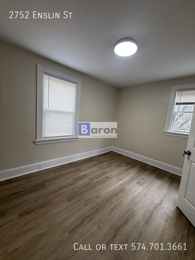 Building Photo - 2752 Enslin St