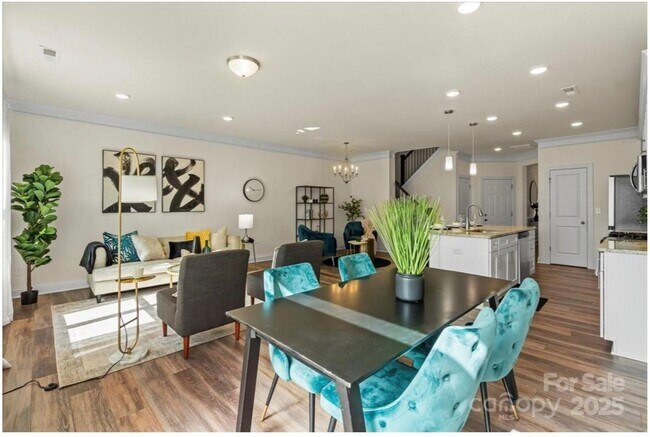 Building Photo - Beautiful 3-Bedroom Townhome in Harrisburg...