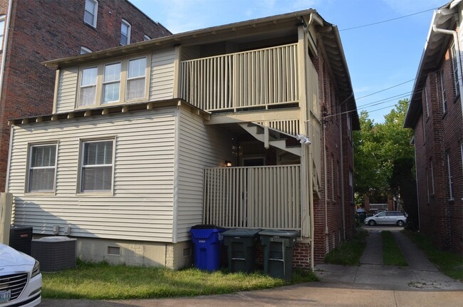 Building Photo - 621 W Princess Anne Rd
