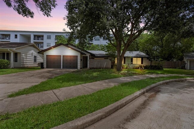 Building Photo - 5422 Lincrest Ln