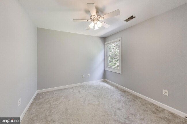 Building Photo - 114 Fordham Dr