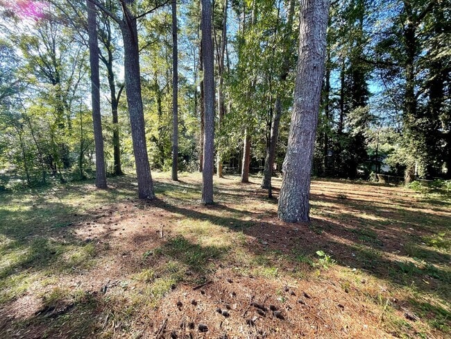 Building Photo - Beautifully remodeled home in Riverdale wi...