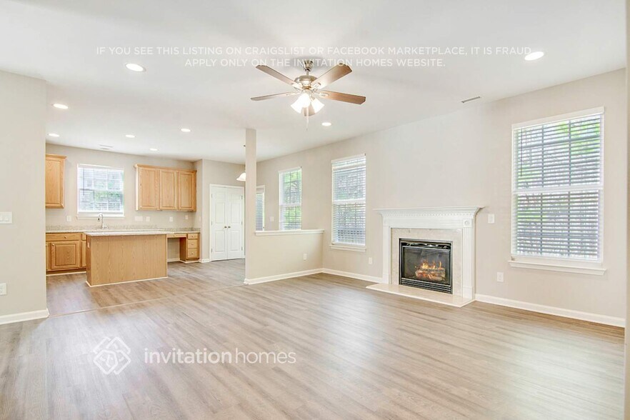 Building Photo - 38 Autumn Leaf Ln