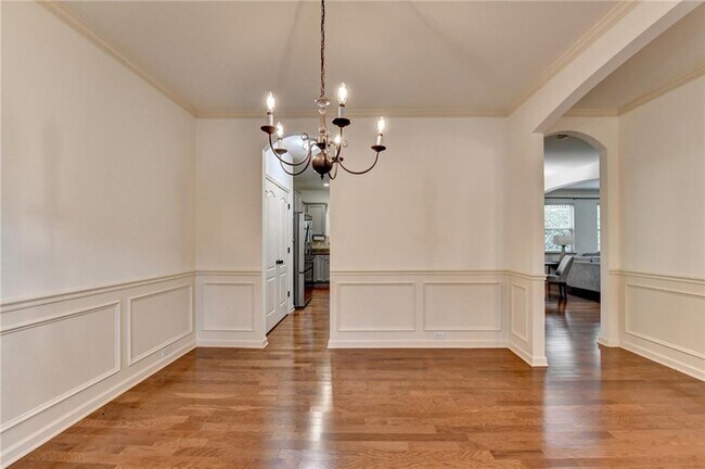 Building Photo - 5013 Groover Dr