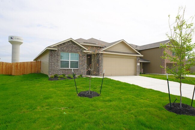 Building Photo - Newly Built Home in Red River Ranch Neighborhood of Cibolo, TX Realtor Commission: $500