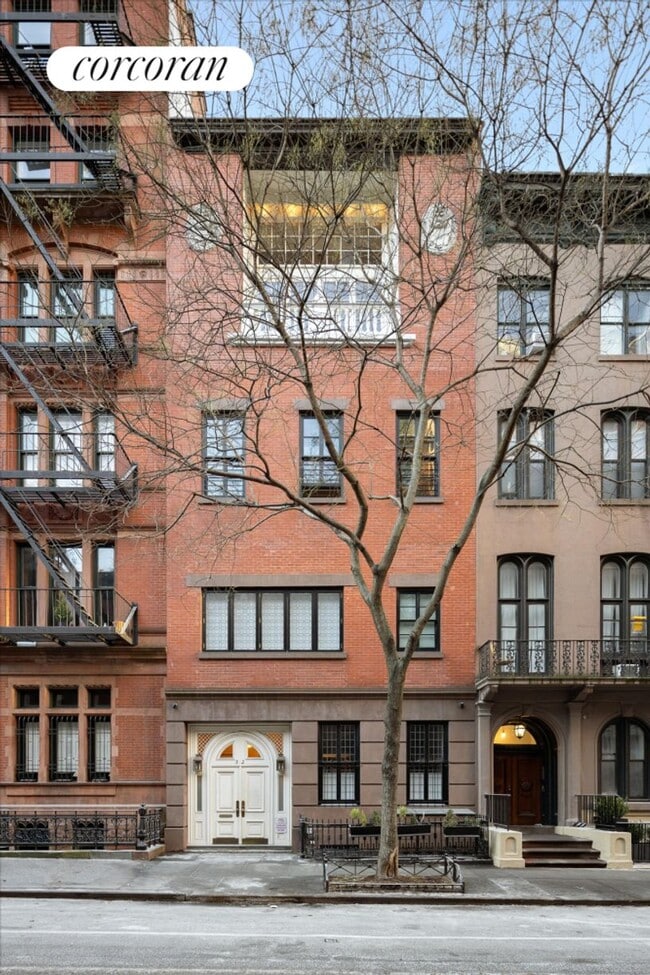 Building Photo - 52 W 9th St