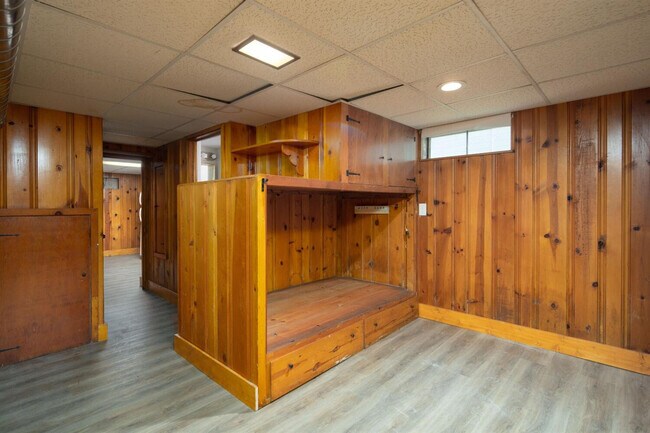 Building Photo - 1220 Hammond Ave