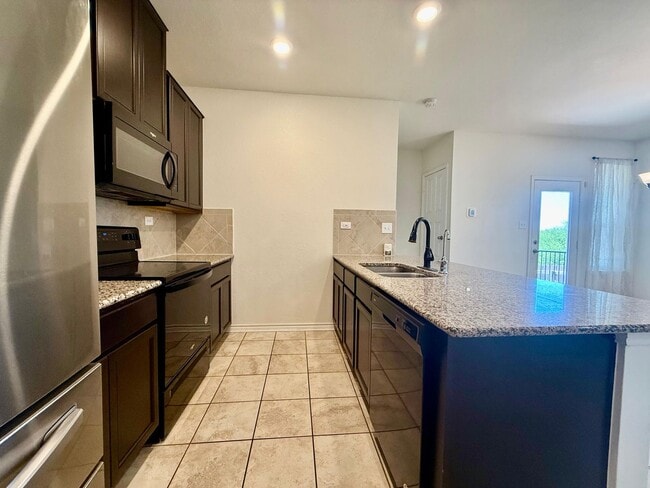 Building Photo - 6116 Sunflower Path