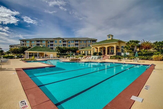 Building Photo - 2180 Waterview Dr