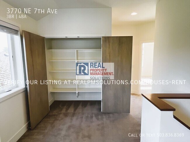 Building Photo - 3770 NE 7th Ave