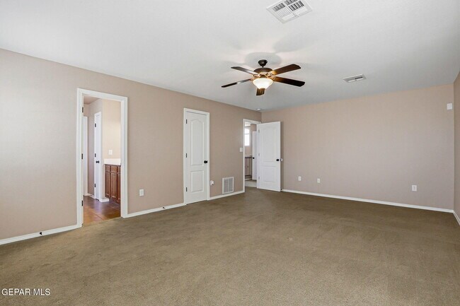 Building Photo - 3165 Sarina Cir