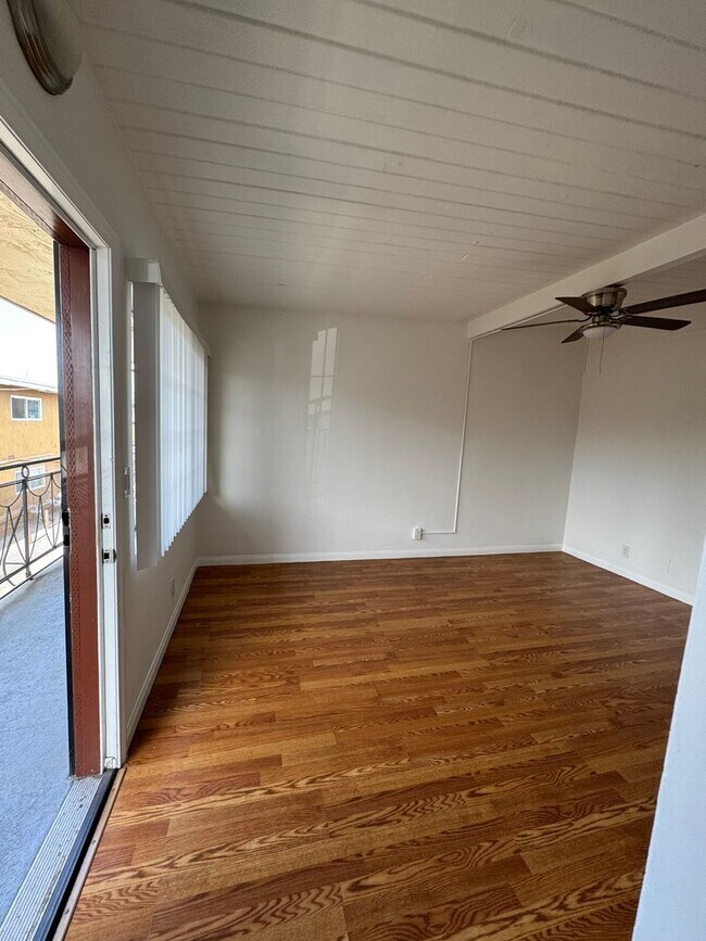 Building Photo - Comfortable 1-Bedroom in Gardena with Park...