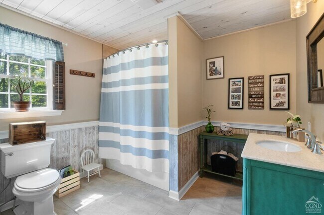 Building Photo - 174 Grove School Rd