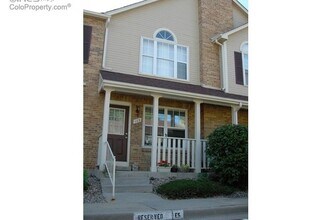 Building Photo - Darling 3 bedroom, 3 bath Louisville Townhome Available June 7