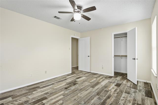 Building Photo - 5900 Stardust Dr S