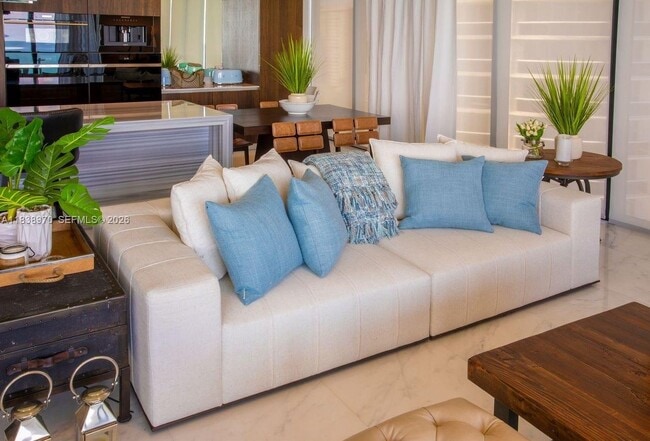 Building Photo - 17141 Collins Ave