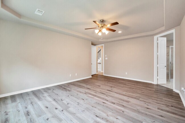 Building Photo - 6723 Mossridge Dr