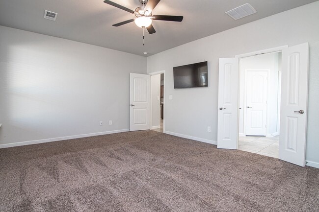 Building Photo - 7001 Mcpherson Ln