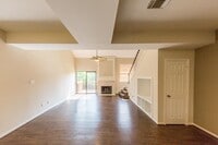 Building Photo - 737 Davis Rd