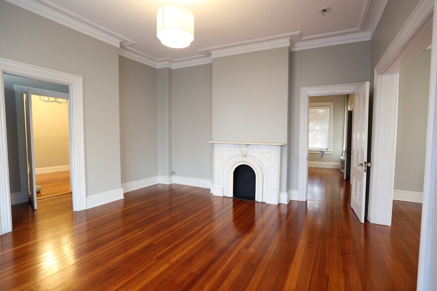 Building Photo - 282 Highland Ave