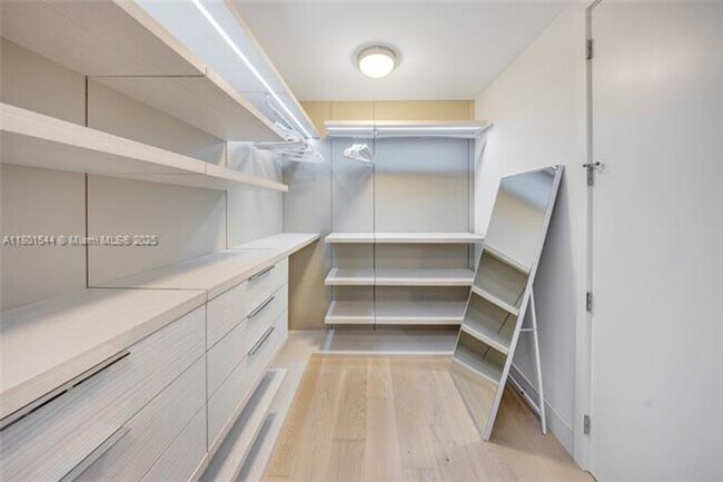 Building Photo - 10201 Collins Ave