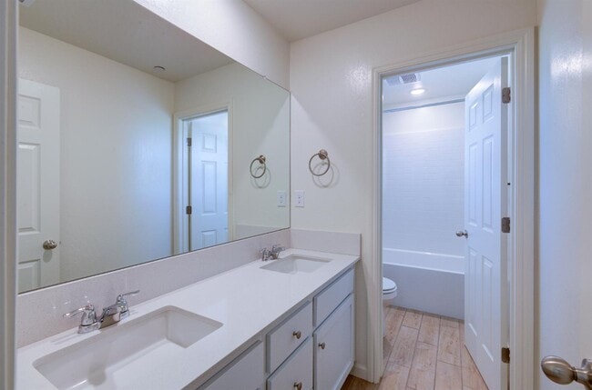 Building Photo - 6313 E Meritage Dr